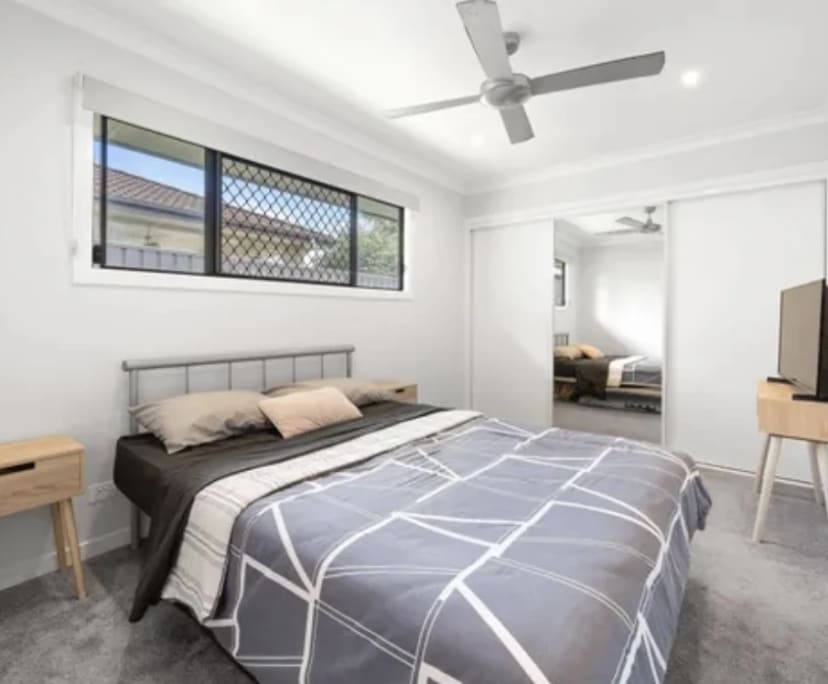 Room in a share house