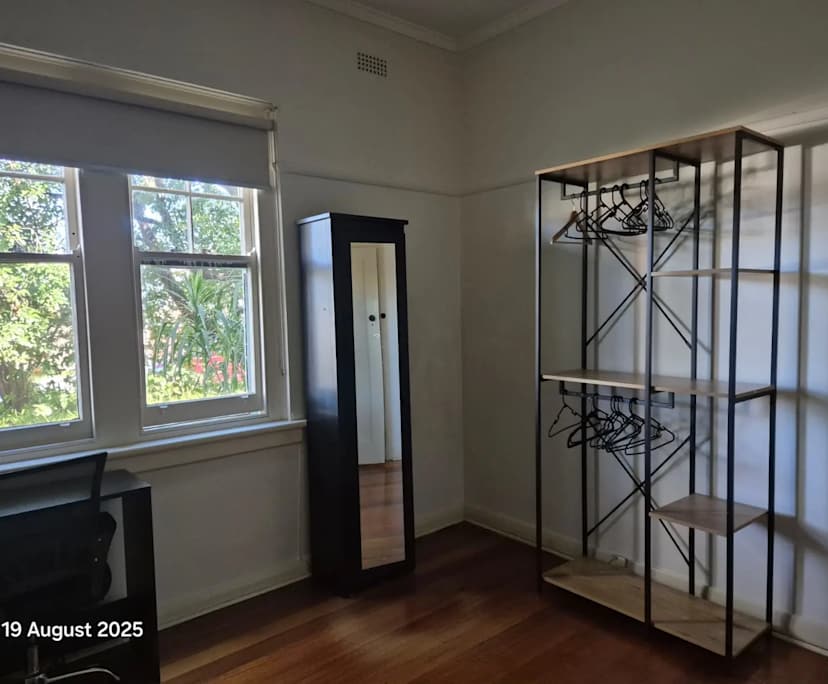 Furnished room in a share house
