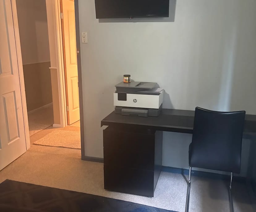 Furnished room with own bathroom