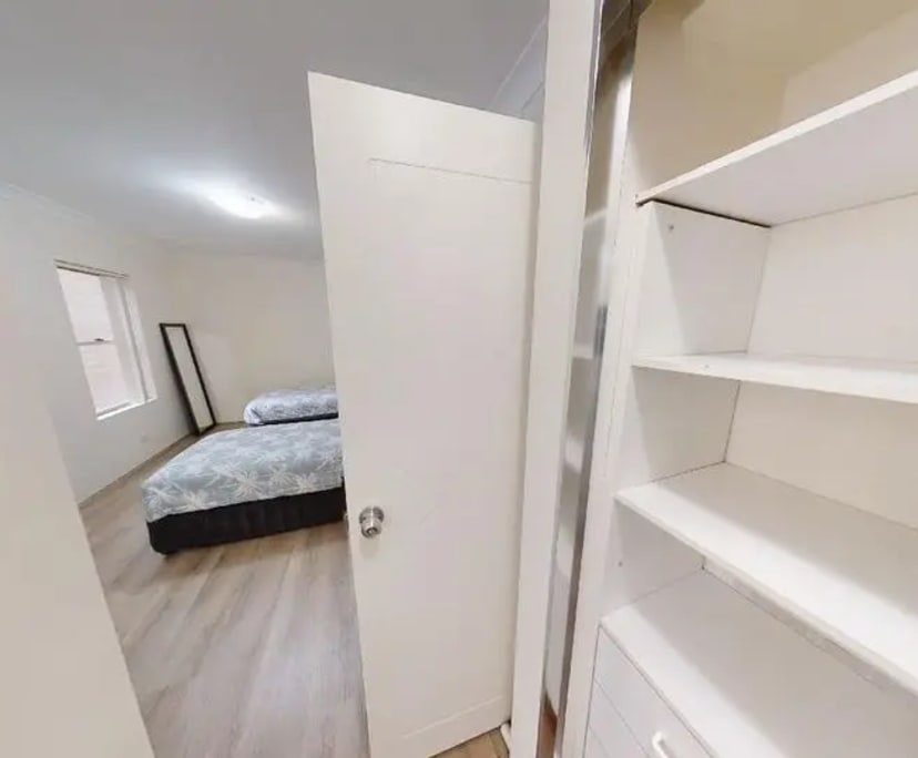 $300, Flatshare, 3 bathrooms, Chippendale NSW 2008