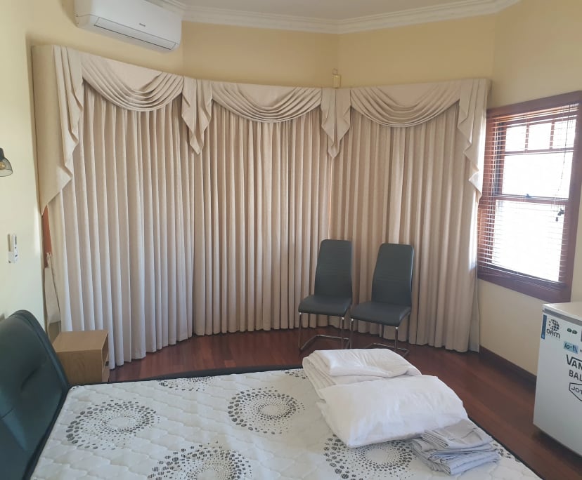 $350, Share-house, 4 bathrooms, Rivervale WA 6103