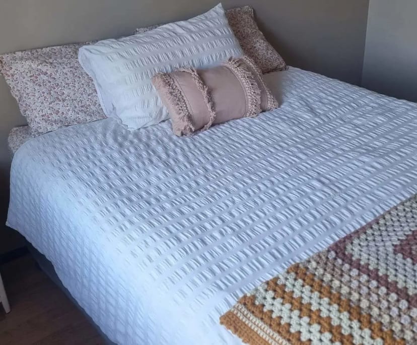 Room in a share house