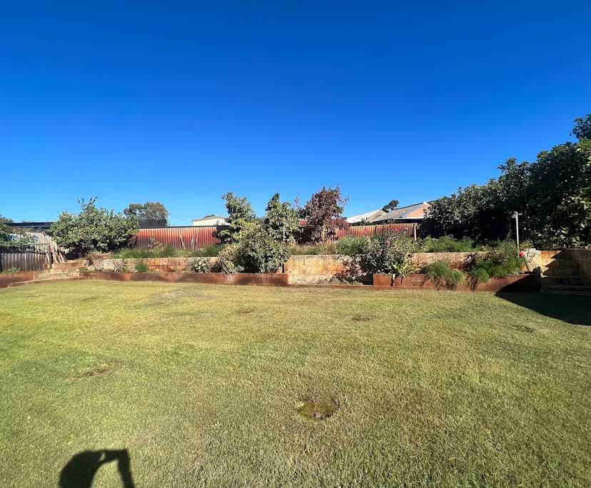 $325, Share-house, 3 bathrooms, Spearwood WA 6163