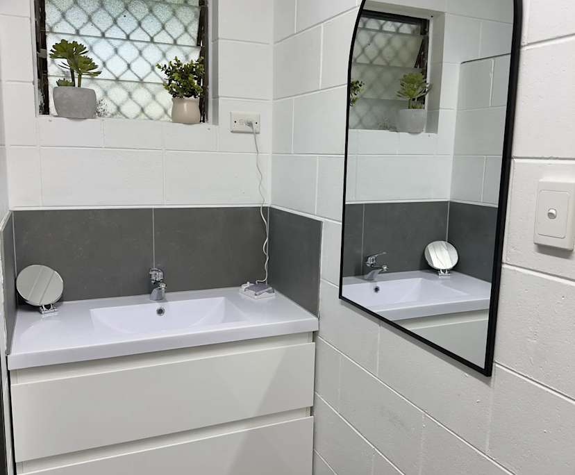 $330, Share-house, 3 bathrooms, Smithfield QLD 4878