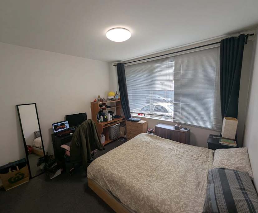 $280, Flatshare, 2 bathrooms, St Kilda VIC 3182