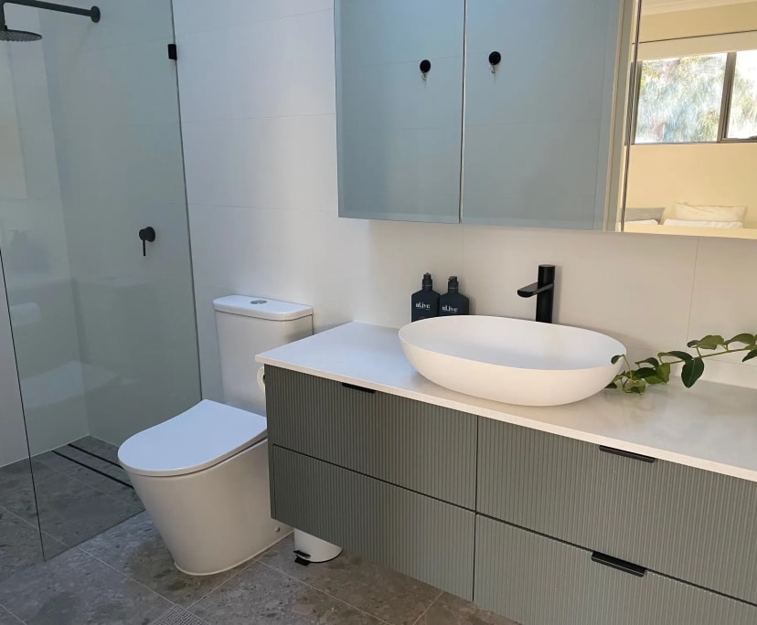 Furnished room with ensuite in a share house