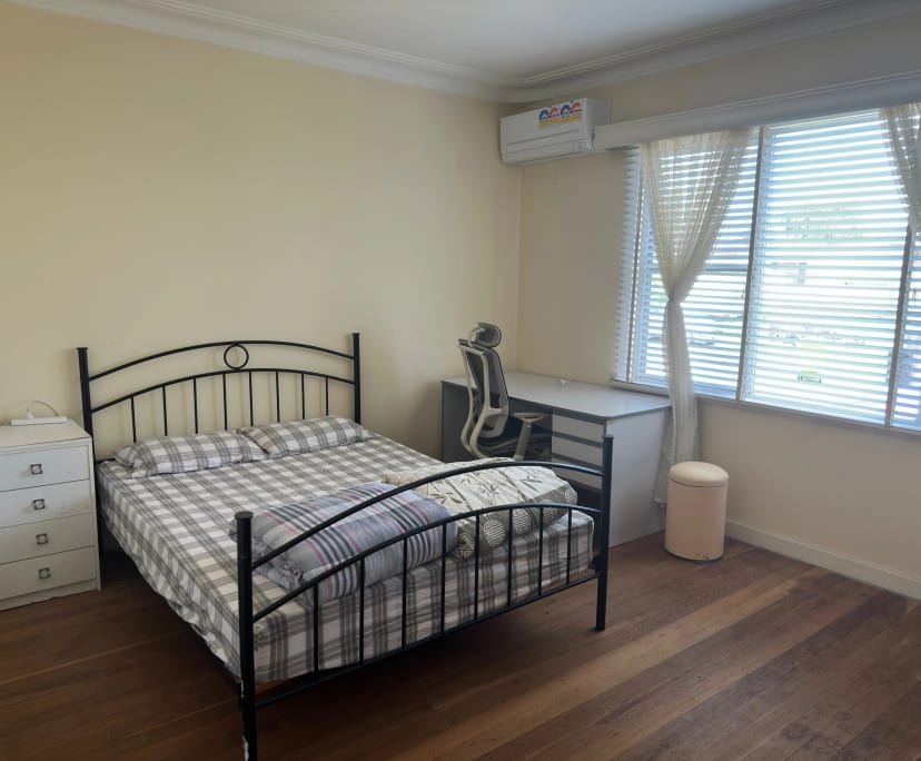 $300, Share-house, 3 bathrooms, Singleton NSW 2330