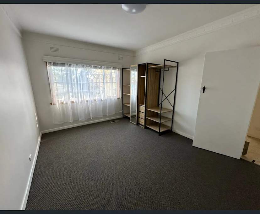 Unfurnished room in a share house