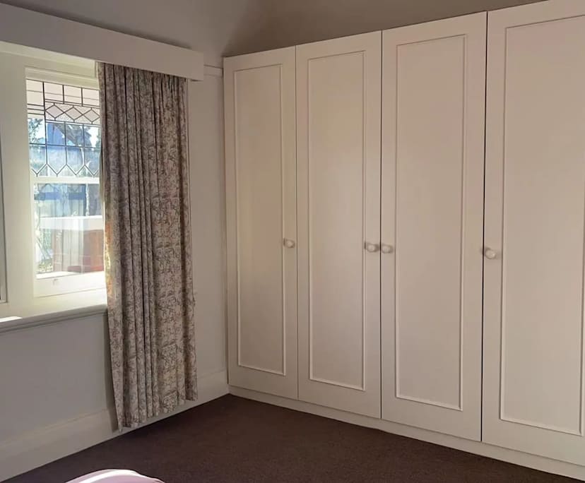 Room in a share house