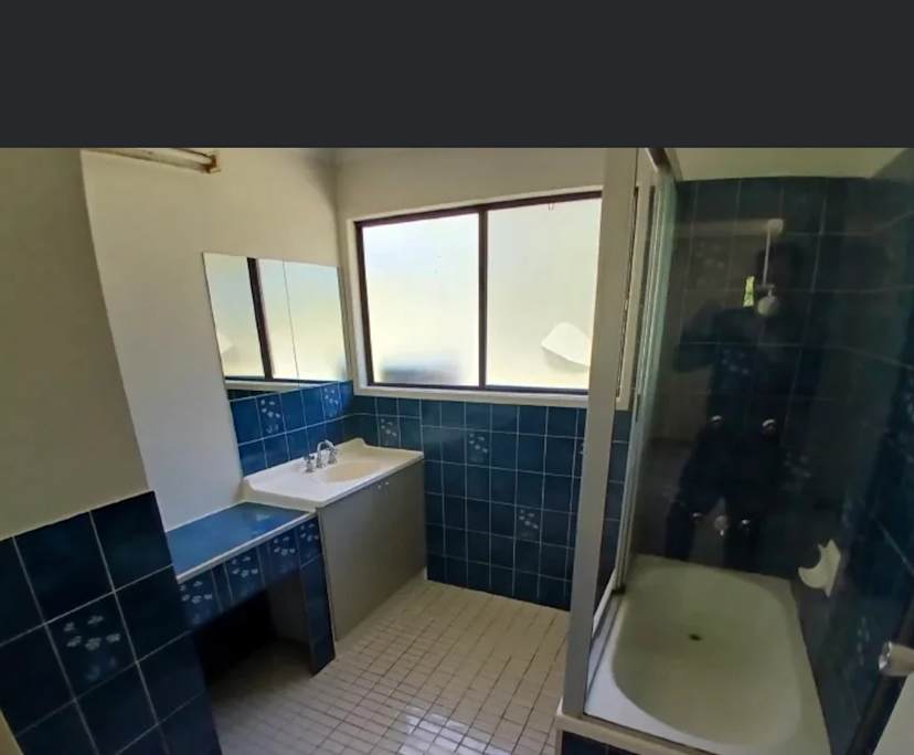 Unfurnished room in a share house