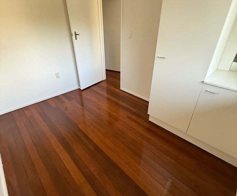 Unfurnished room in a flatshare