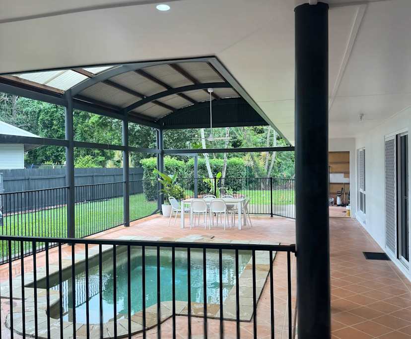 Whole property with 2 rooms for rent