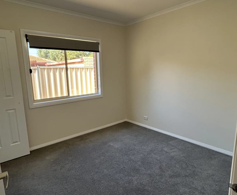 Unfurnished room in a share house