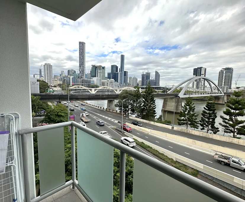 $400, Flatshare, 3 bathrooms, Brisbane City QLD 4000