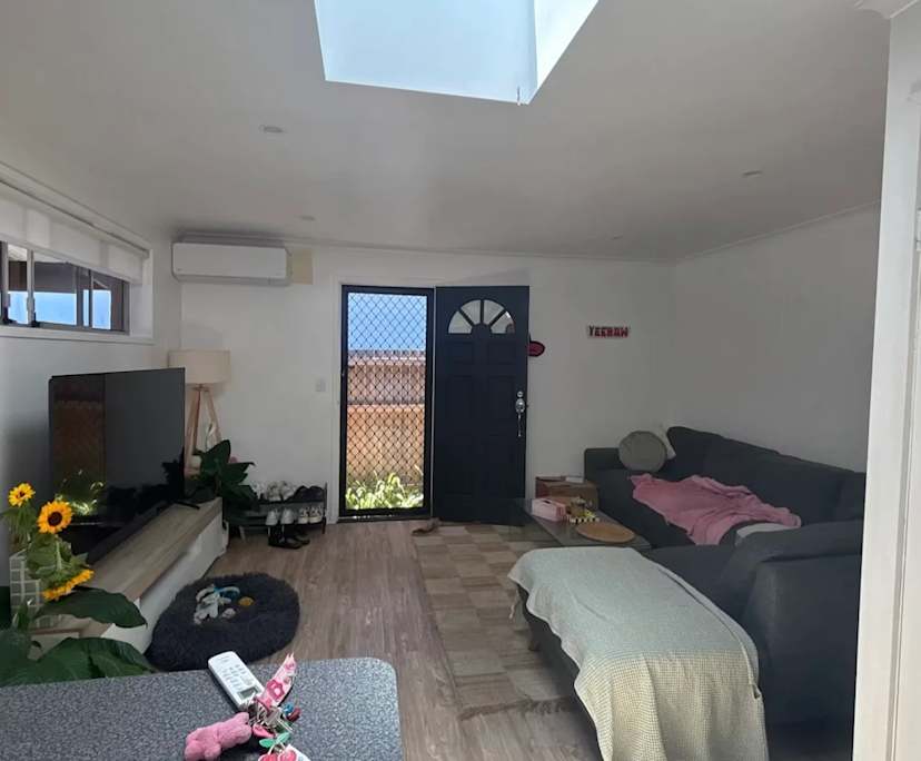 Unfurnished room in a share house