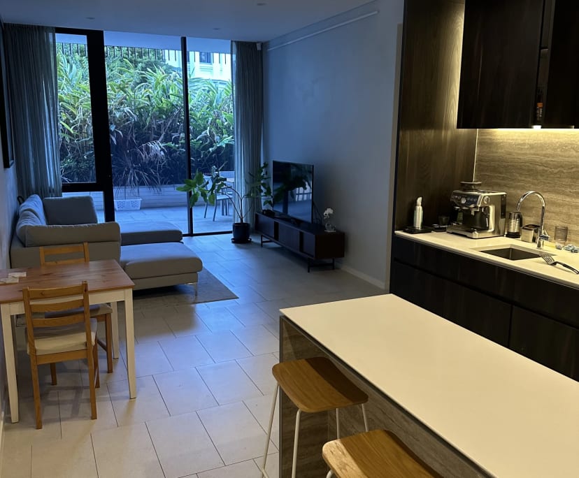 Furnished room in a flatshare