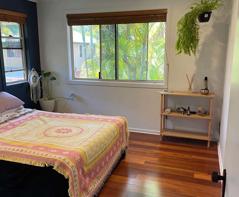 Furnished room with ensuite in a share house