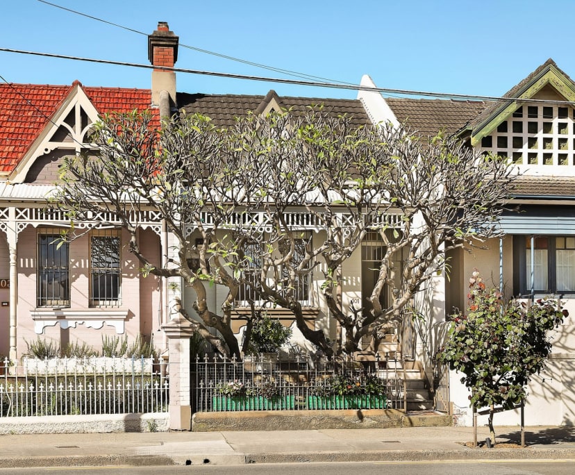 Furnished room in a share house