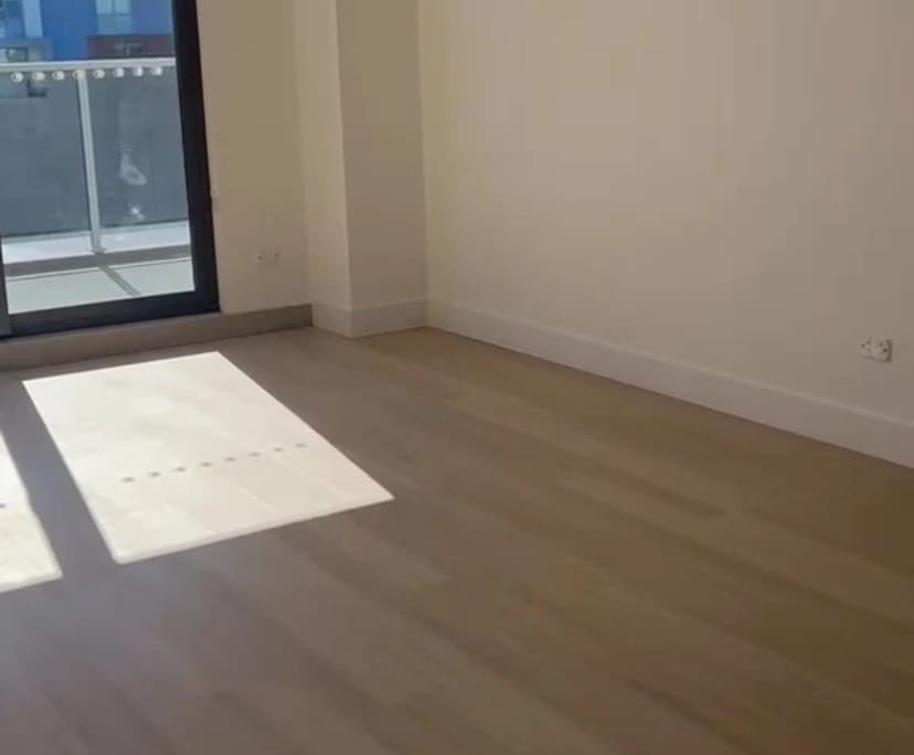 Unfurnished room with own bathroom