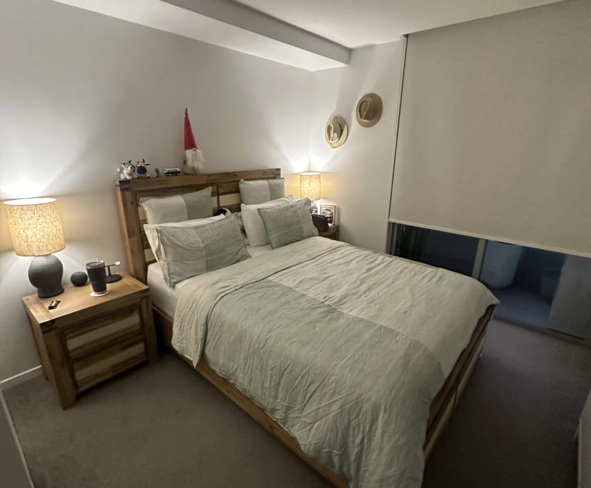 Unfurnished room with own bathroom