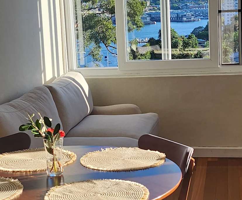 $450, Flatshare, 2 bathrooms, Lavender Bay NSW 2060