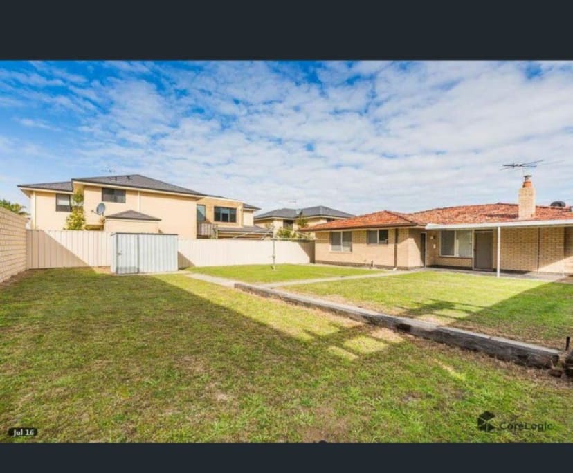Unfurnished room in a share house