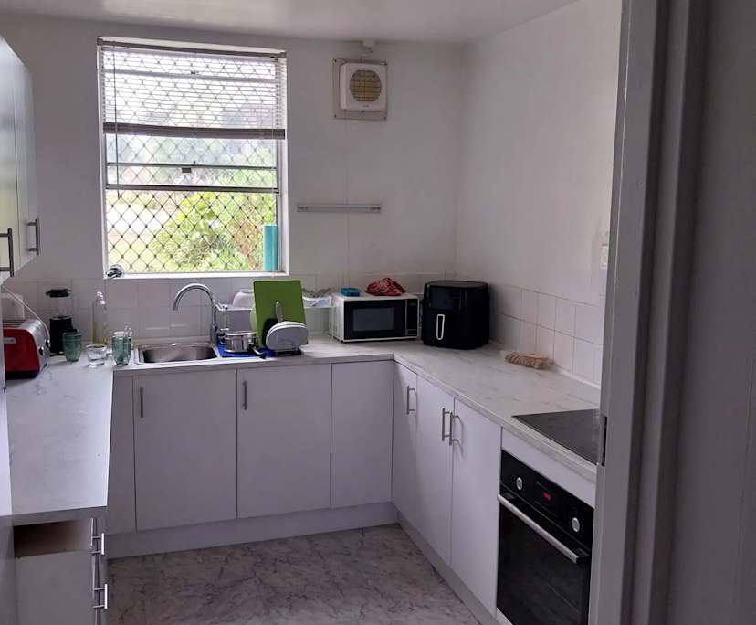 $250, Flatshare, 2 bathrooms, Glendalough WA 6016