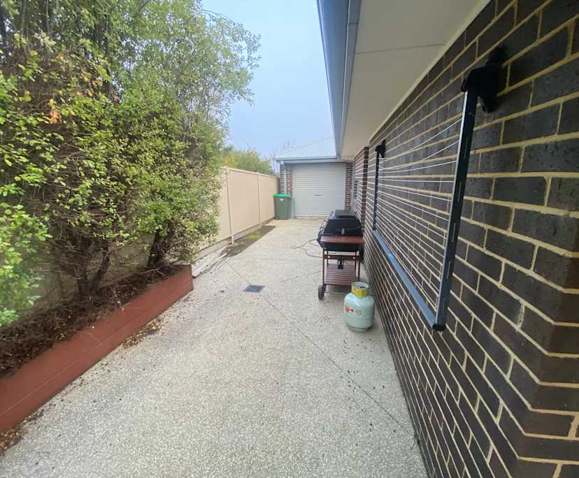 $250, Share-house, 3 bathrooms, Canadian VIC 3350