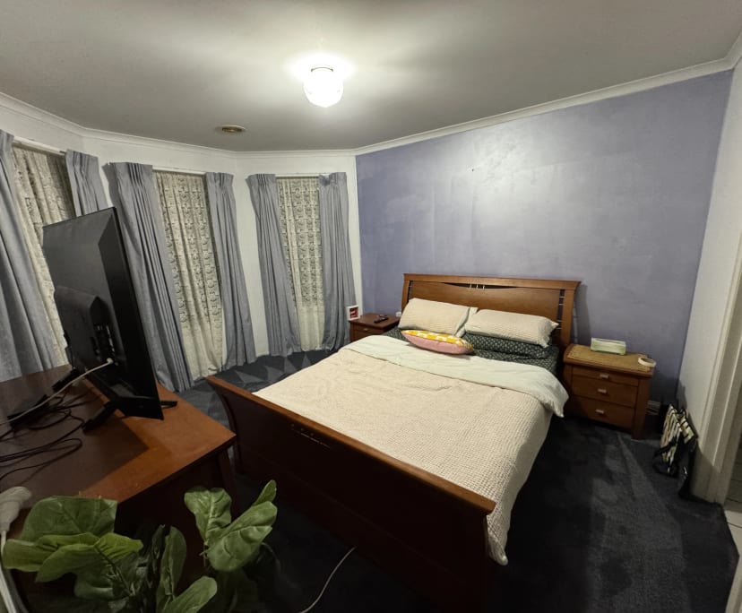 Furnished room with ensuite in a share house
