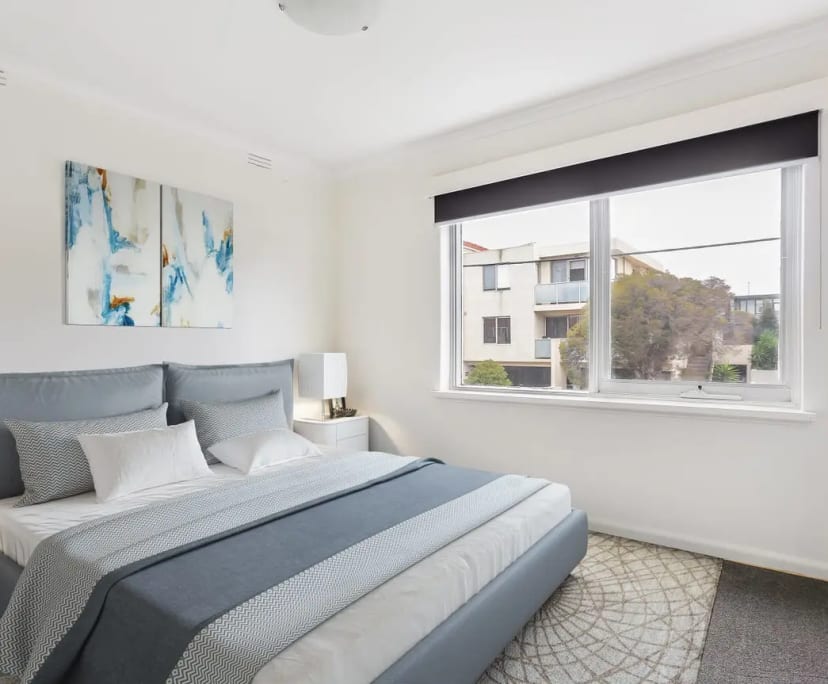 $800, Whole-property, 2 bathrooms, Elwood VIC 3184