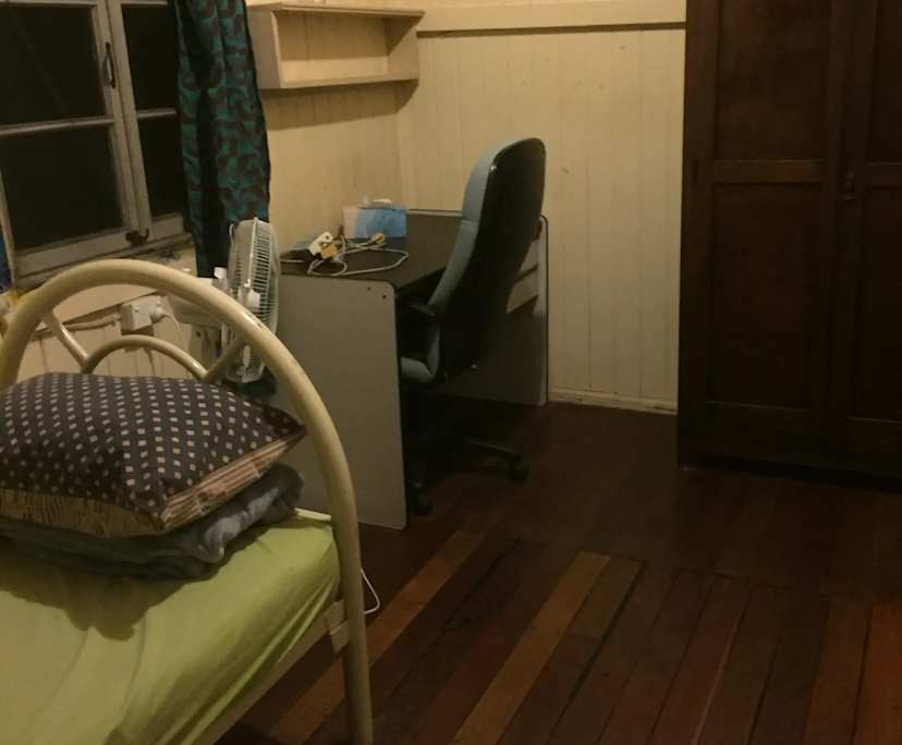 $220, Share-house, 5 bathrooms, Woolloongabba QLD 4102
