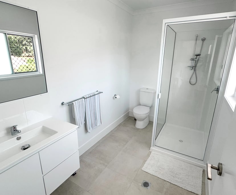 $500, Share-house, 3 bathrooms, Cannonvale QLD 4802