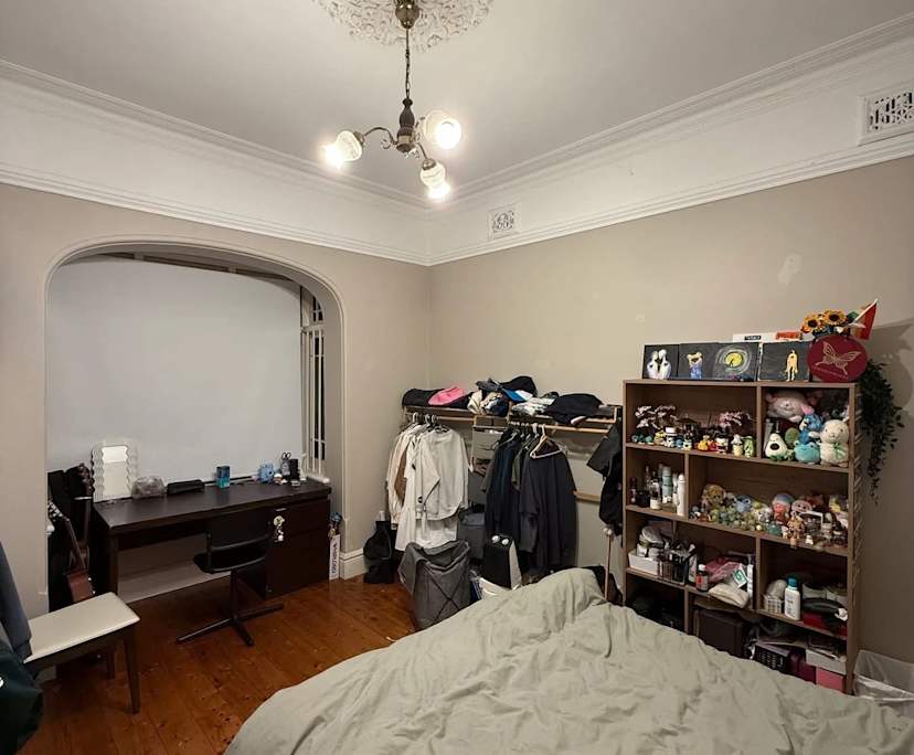 Furnished room in a share house