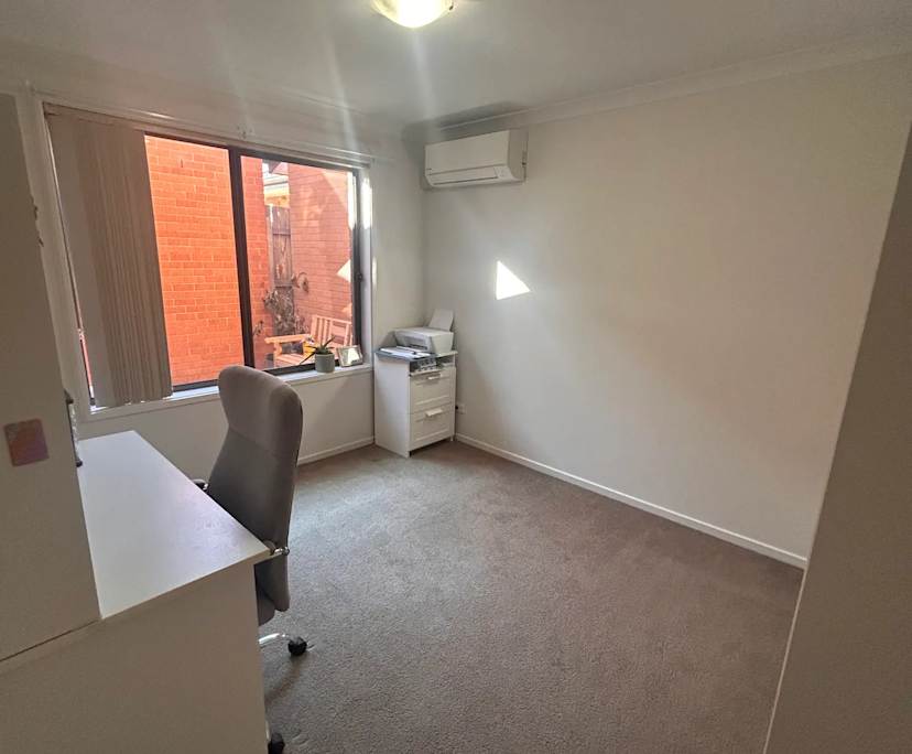 Unfurnished room in a share house