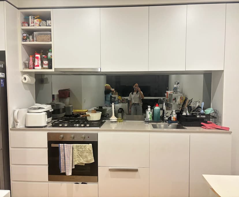 Furnished room in a flatshare