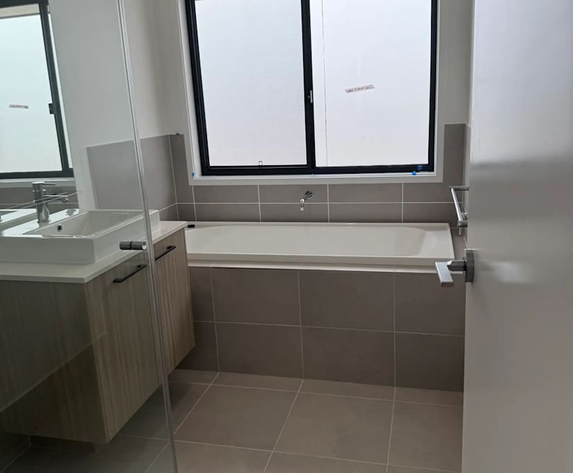 Room in a share house