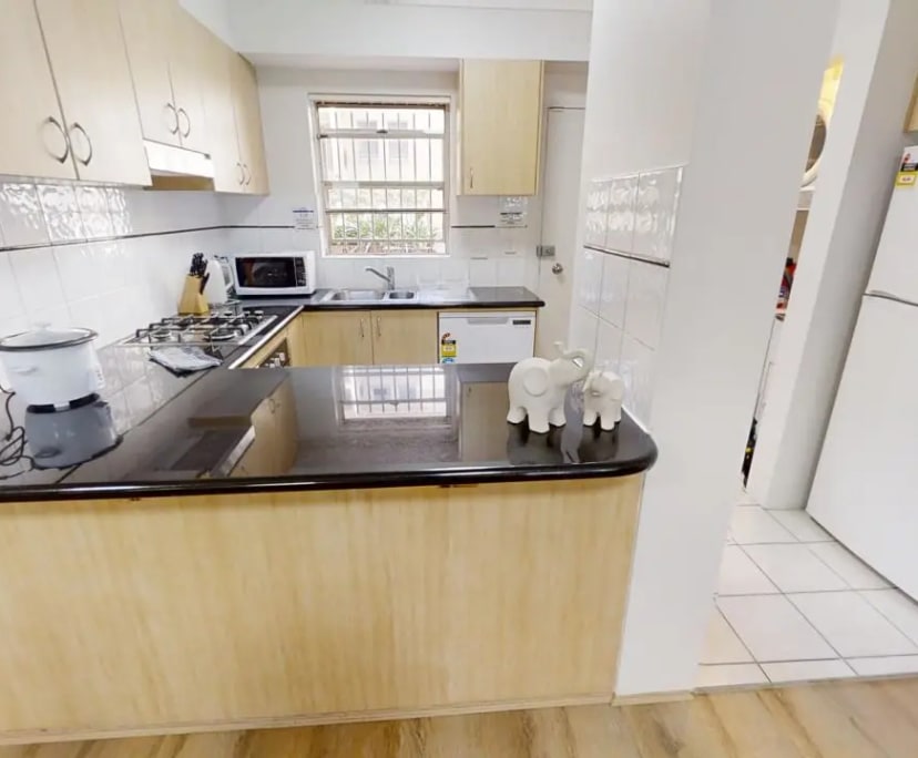 $285, Flatshare, 3 bathrooms, Chippendale NSW 2008