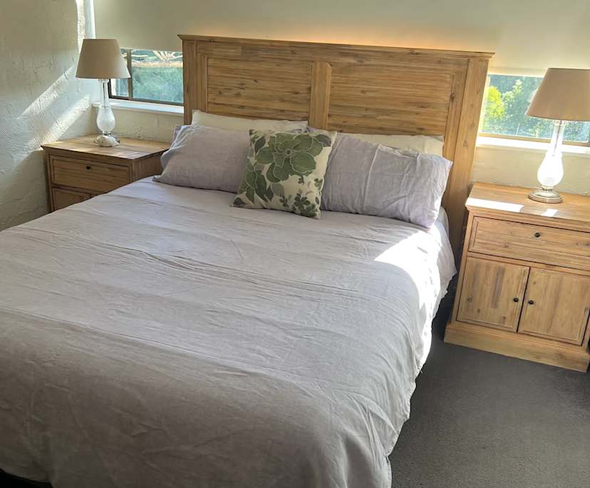 Furnished room with ensuite in a flatshare