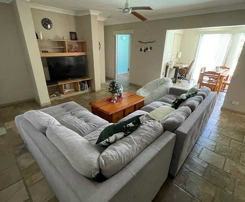 Furnished room in a share house