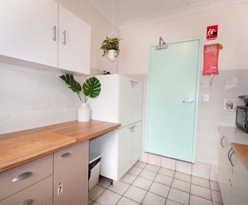 $395, Share-house, 6 bathrooms, St Peters NSW 2044