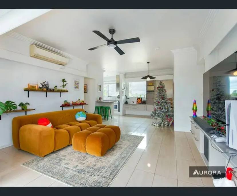 Unfurnished room with own bathroom