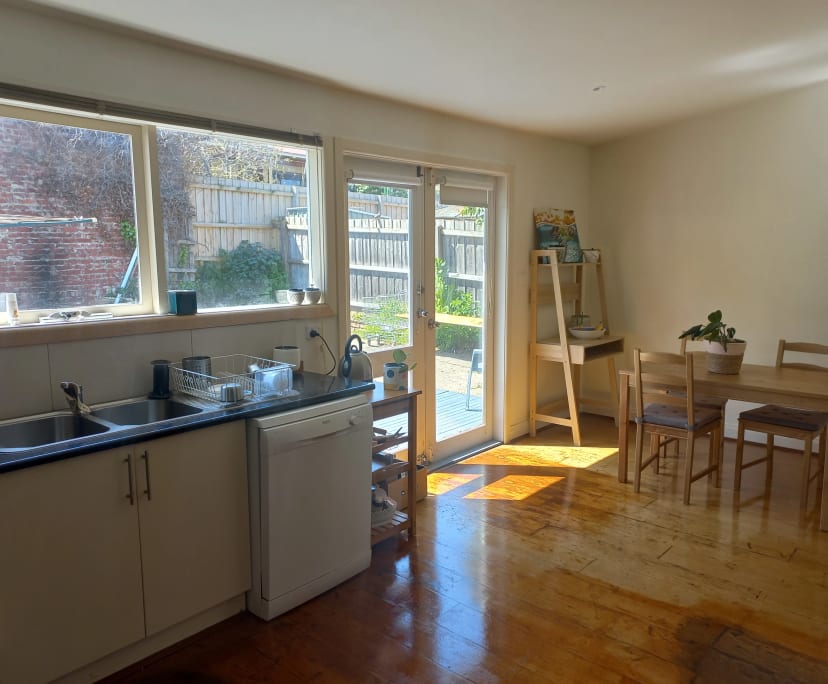 Room for Rent in Thornbury, Melbourne 190, Unfurn...