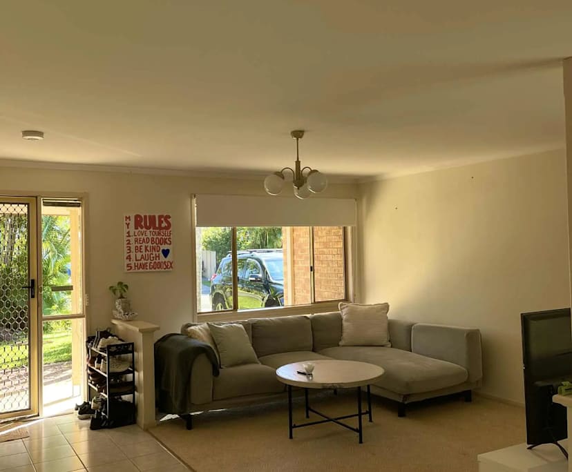 Room in a share house