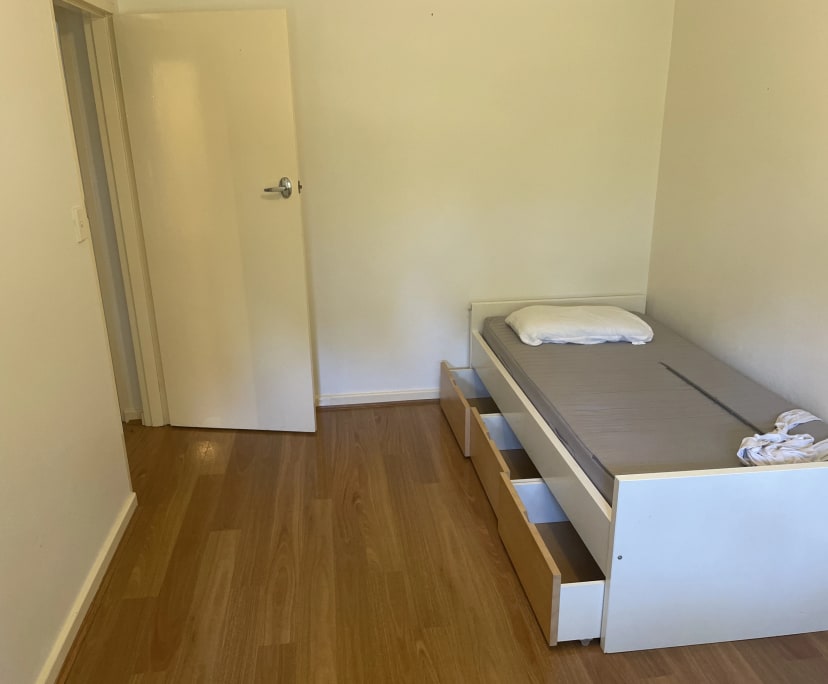 Unfurnished room in a flatshare