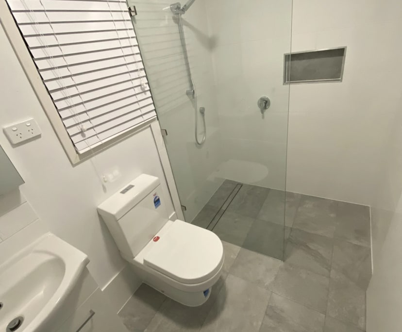 Unfurnished room with own bathroom