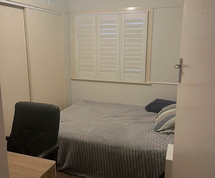 Unfurnished room in a share house