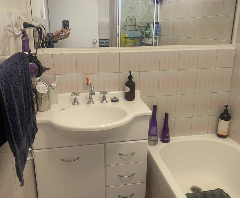 $350, Flatshare, 2 bathrooms, Caulfield East VIC 3145