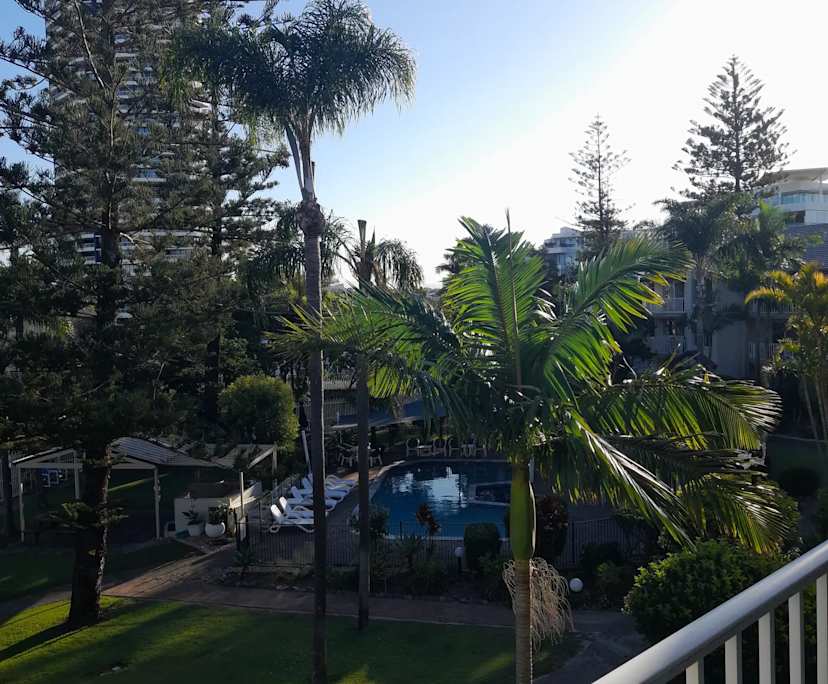 $400, Homestay, 2 bathrooms, Runaway Bay QLD 4216