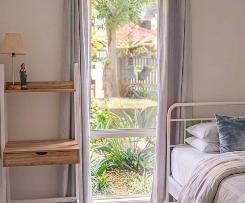 Room in a share house