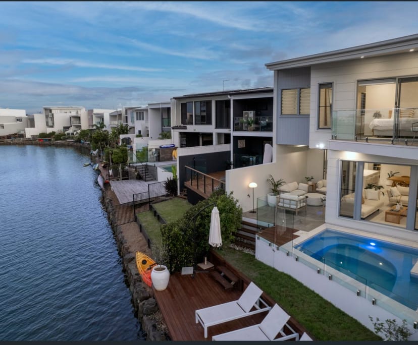 Room for Rent in Maroochydore, Sunshine Coast 380...